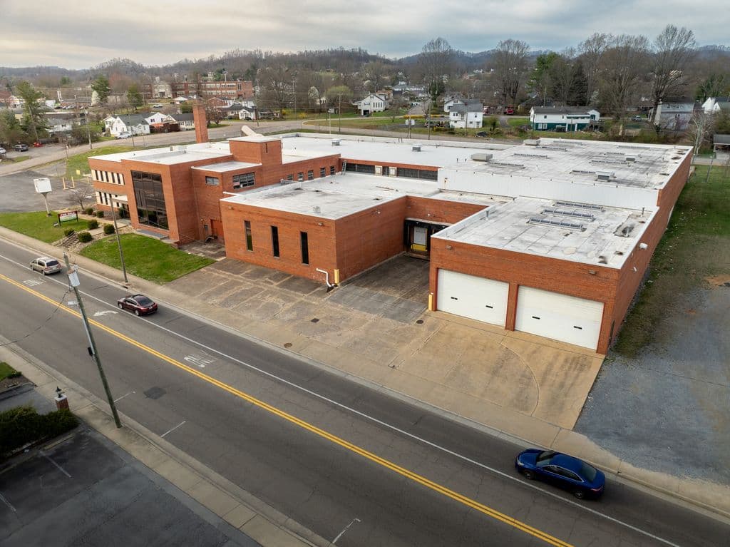 West State Commons — Offices & Warehouse — photo 2